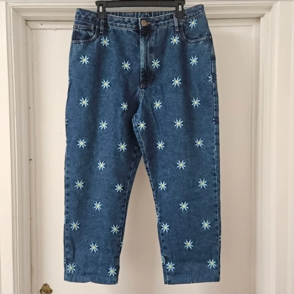 76 LUCY & YAK EMBROIDERED DAISY - MAE DANA MOM JEANS SIZE 34R - Picture 6 of 10